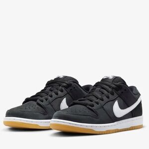 Nike SB Dunk Low Pro in Size US M 7.5 / W 9